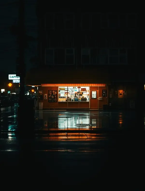 雨夜便利店 - 芊芊影视巨幕影厅 雨夜便利店 影片封面